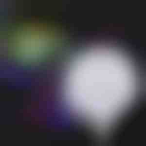 Krāsaina automātiski rotējoša LED spuldze | GLOWELLA