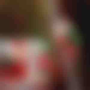 Santa, kas kāpj pa kāpnēm | LADDERSANTA